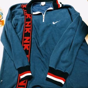 VINTAGE NIKE
